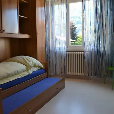 Casa Alloro アパート カンノビオ